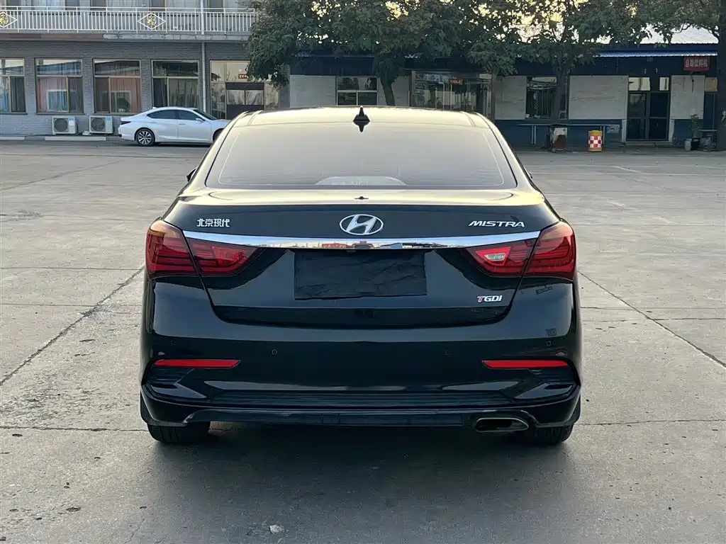 HYUNDAI MISTRA 2017