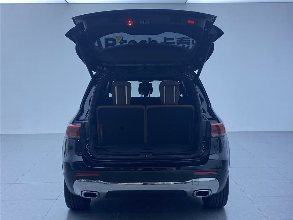 MERCEDES BENZ GLB 2023