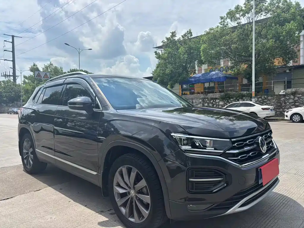 VOLKSWAGEN TAYRON 2019