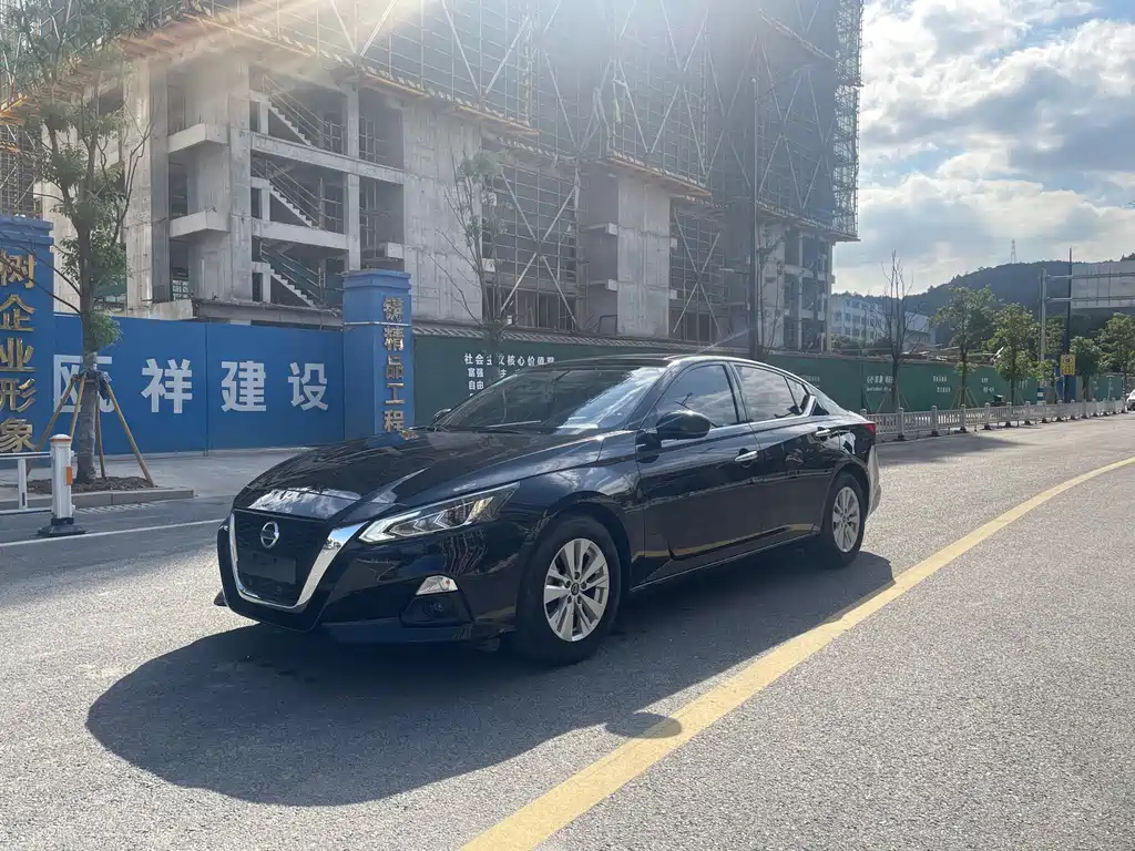 NISSAN TEANA 2020