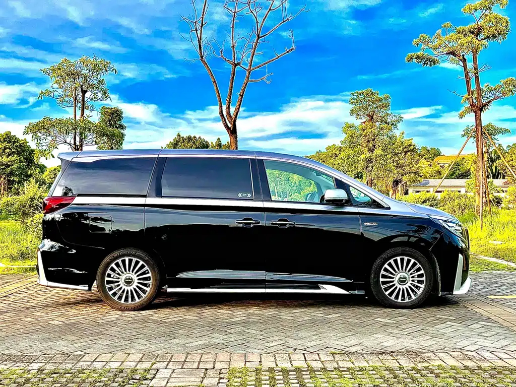 TRUMPCHI M8 2022