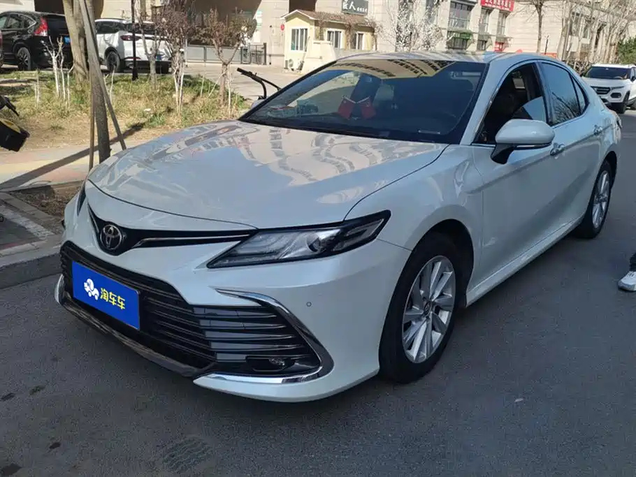 TOYOTA CAMRY 2021