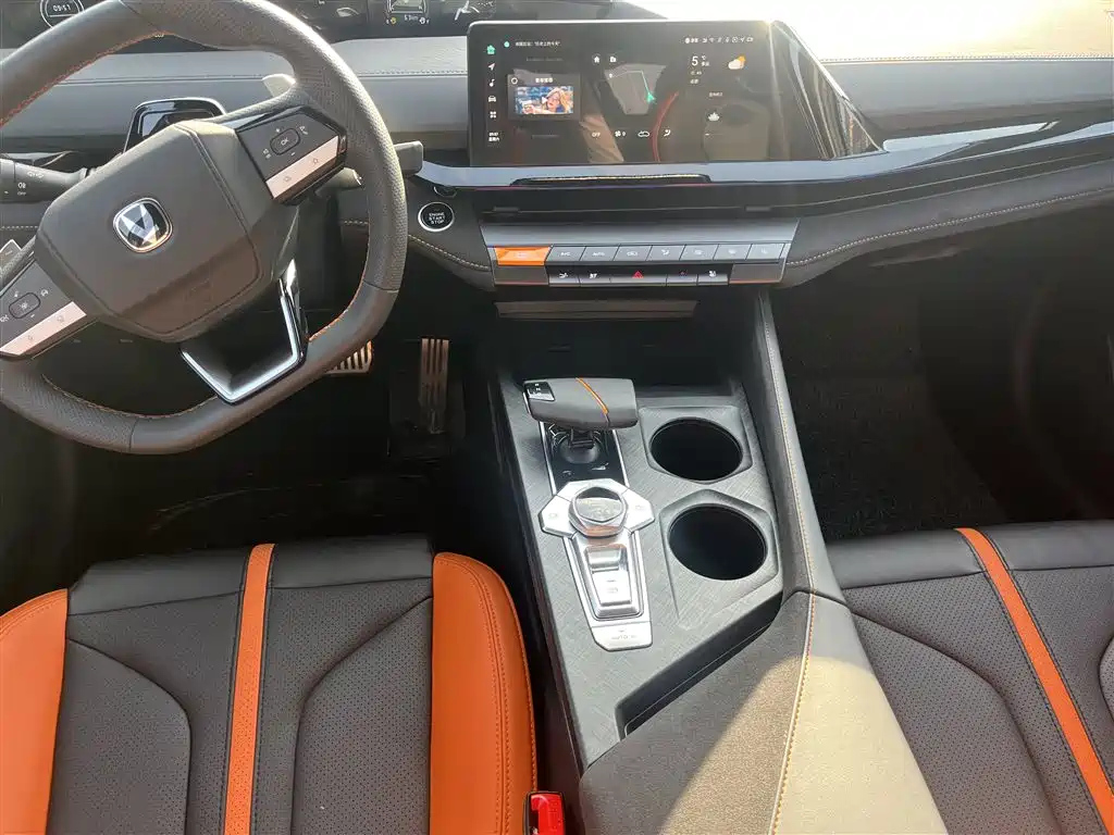 CHANGAN UNI-V 2024