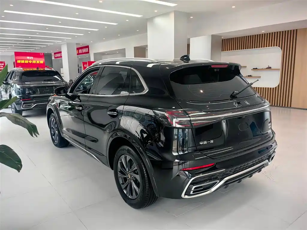 HONGQI HS5 2023