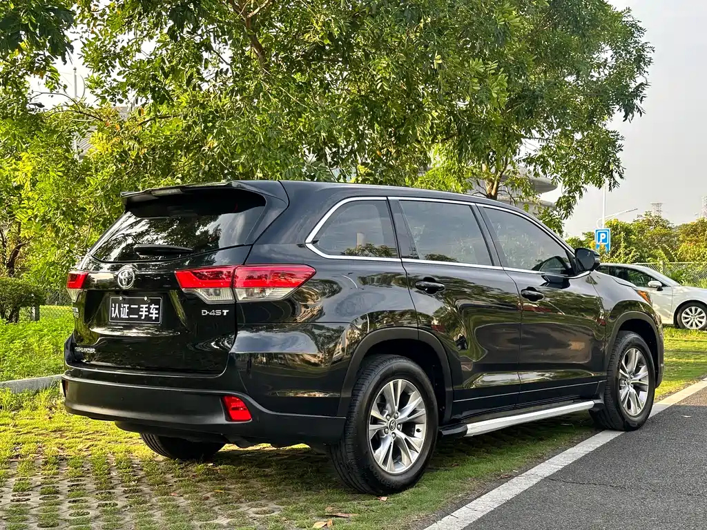 TOYOTA HIGHLANDER 2018