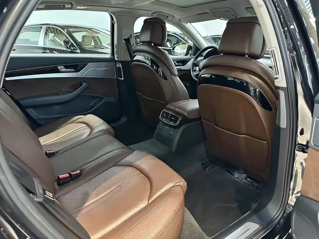 AUDI A8 2013
