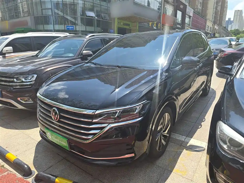 VOLKSWAGEN VILORAN 2020