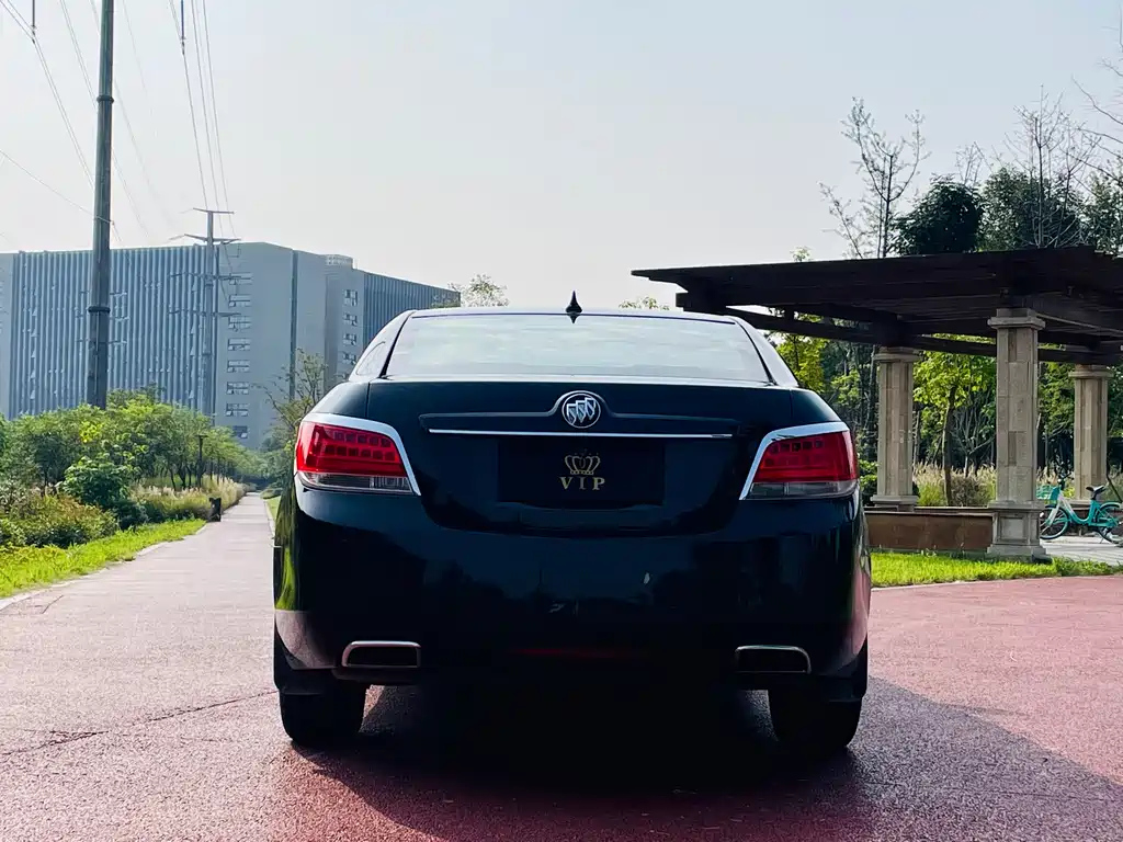 BUICK LACROSSE 2013