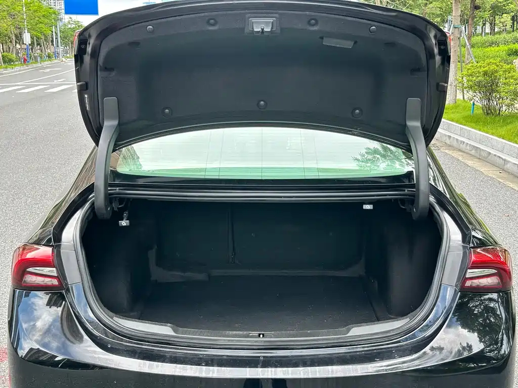 BUICK LACROSSE 2019