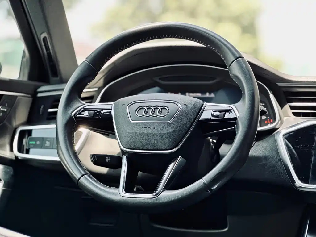 AUDI A6L 2020