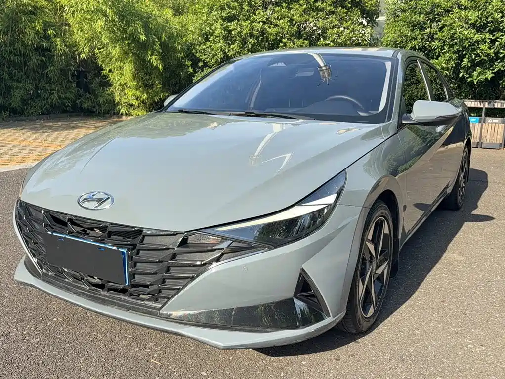HYUNDAI ELANTRA 2022