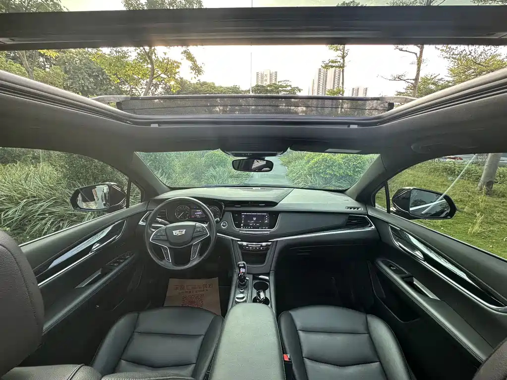 CADILLAC XT5 2021