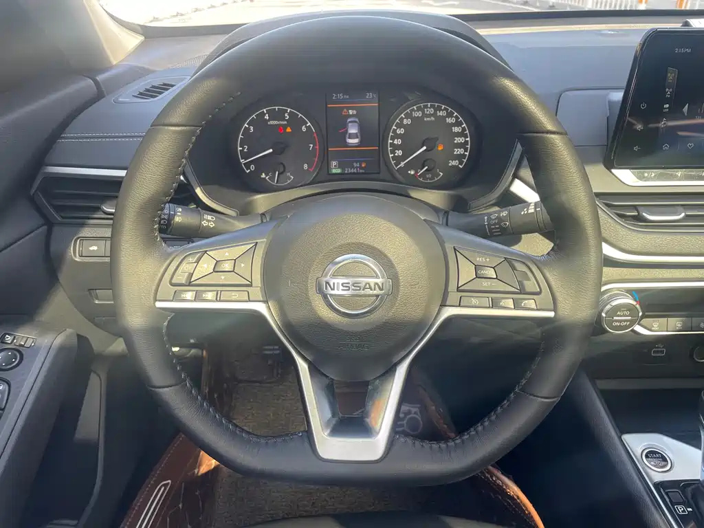 NISSAN TEANA 2020