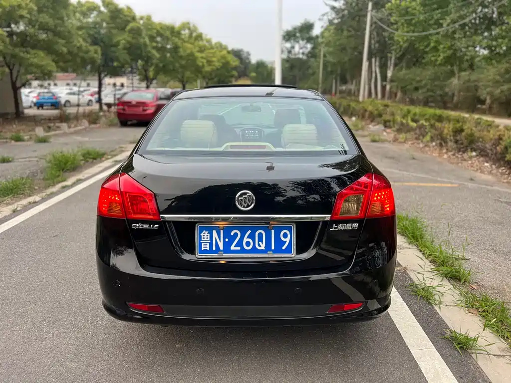 BUICK EXCELLE 2011