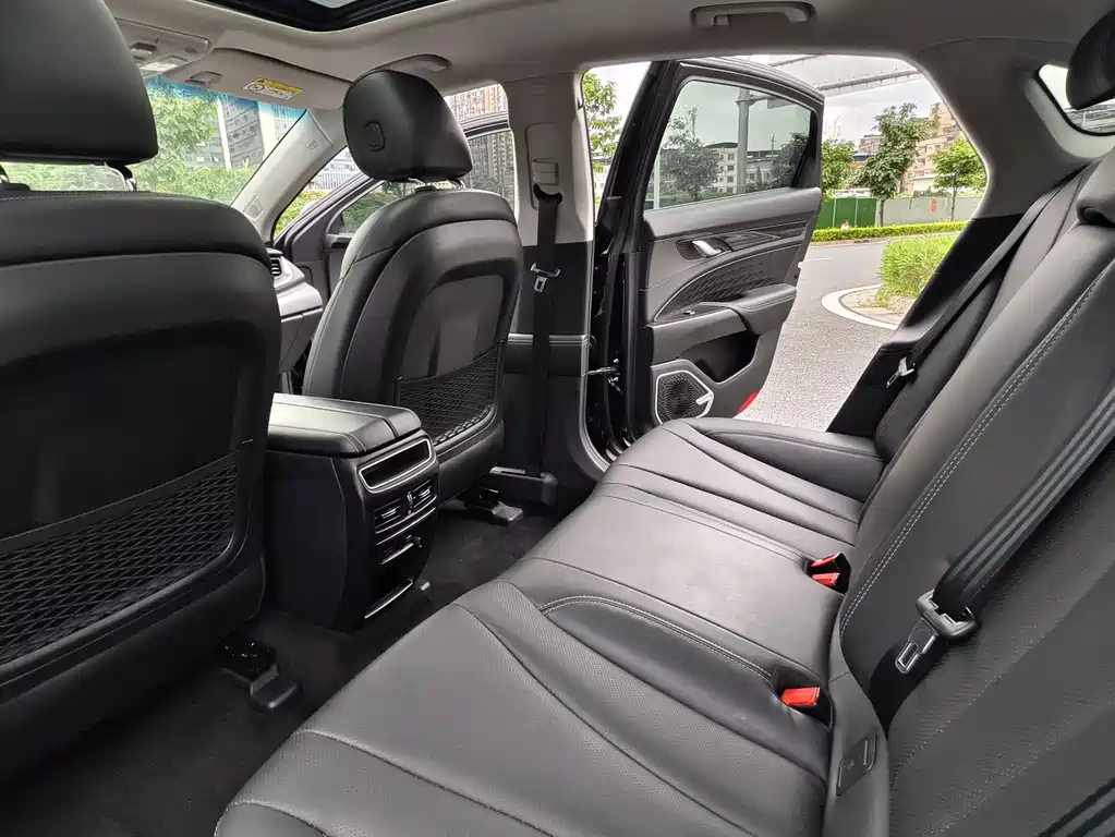 GEELY AUTO BORUI 2021