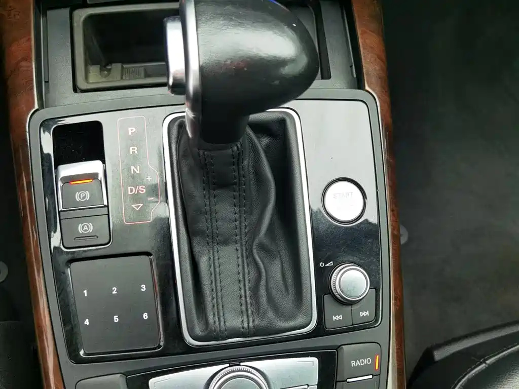AUDI A6L 2014