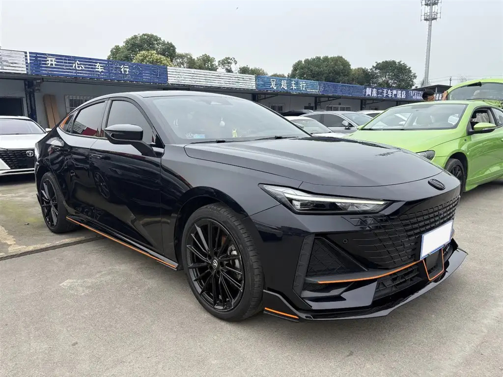 CHANGAN UNI-V 2023