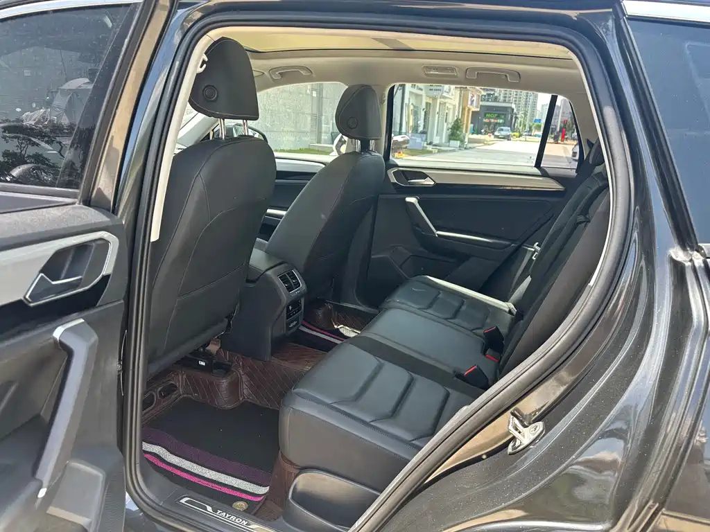 VOLKSWAGEN TAYRON 2020