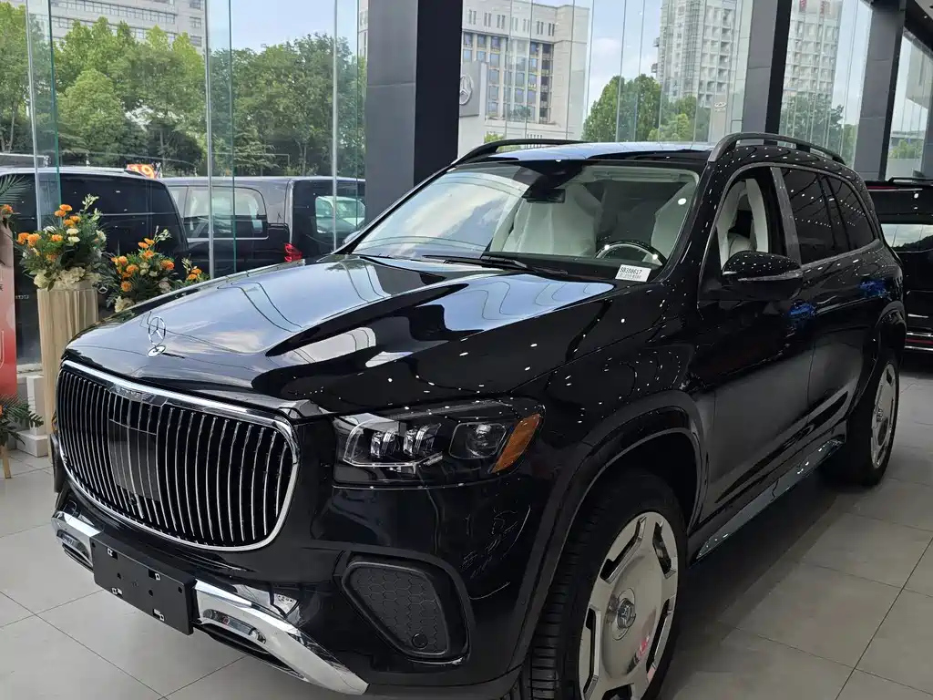 MERCEDES-BENZ GLS 2025