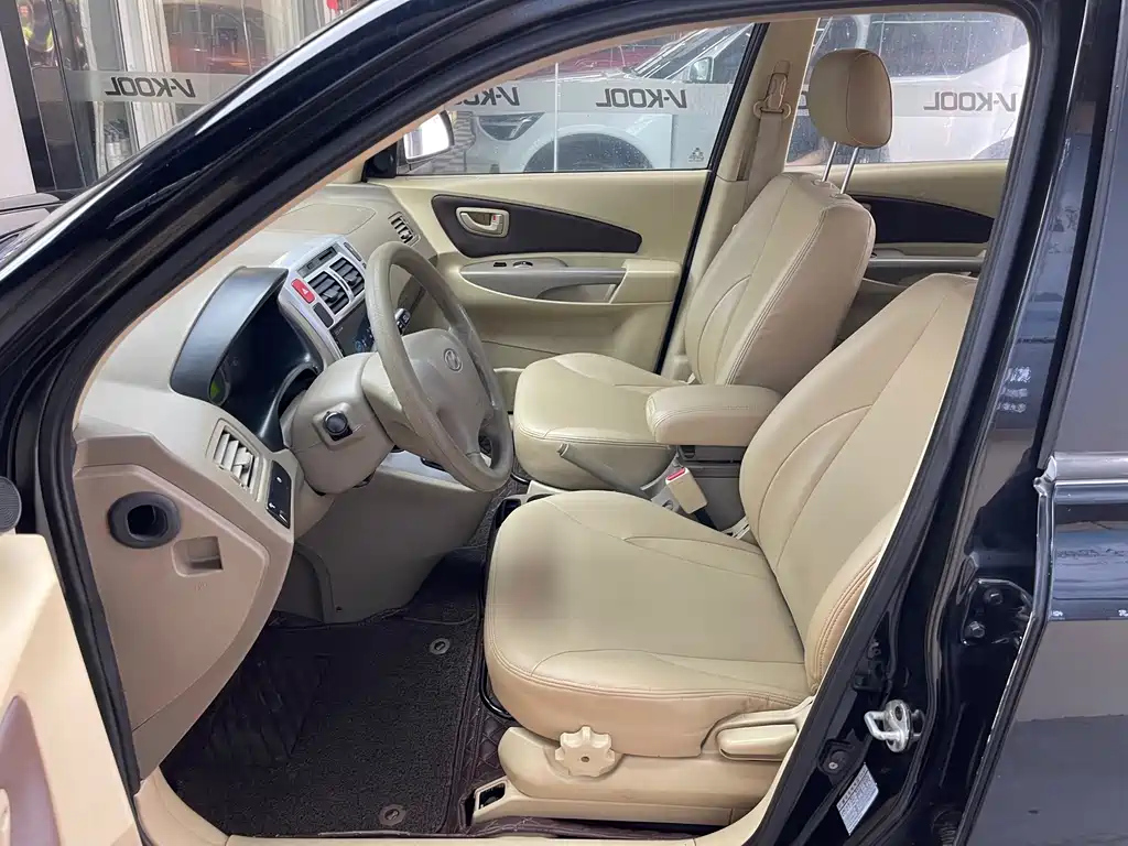 HYUNDAI TUCSON 2010