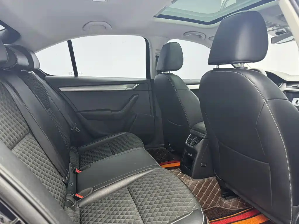 SKODA OCTAVIA 2020