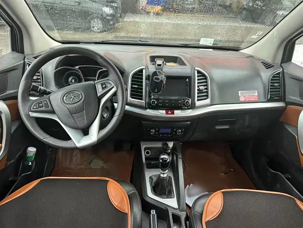JAC REFINE S3 2014
