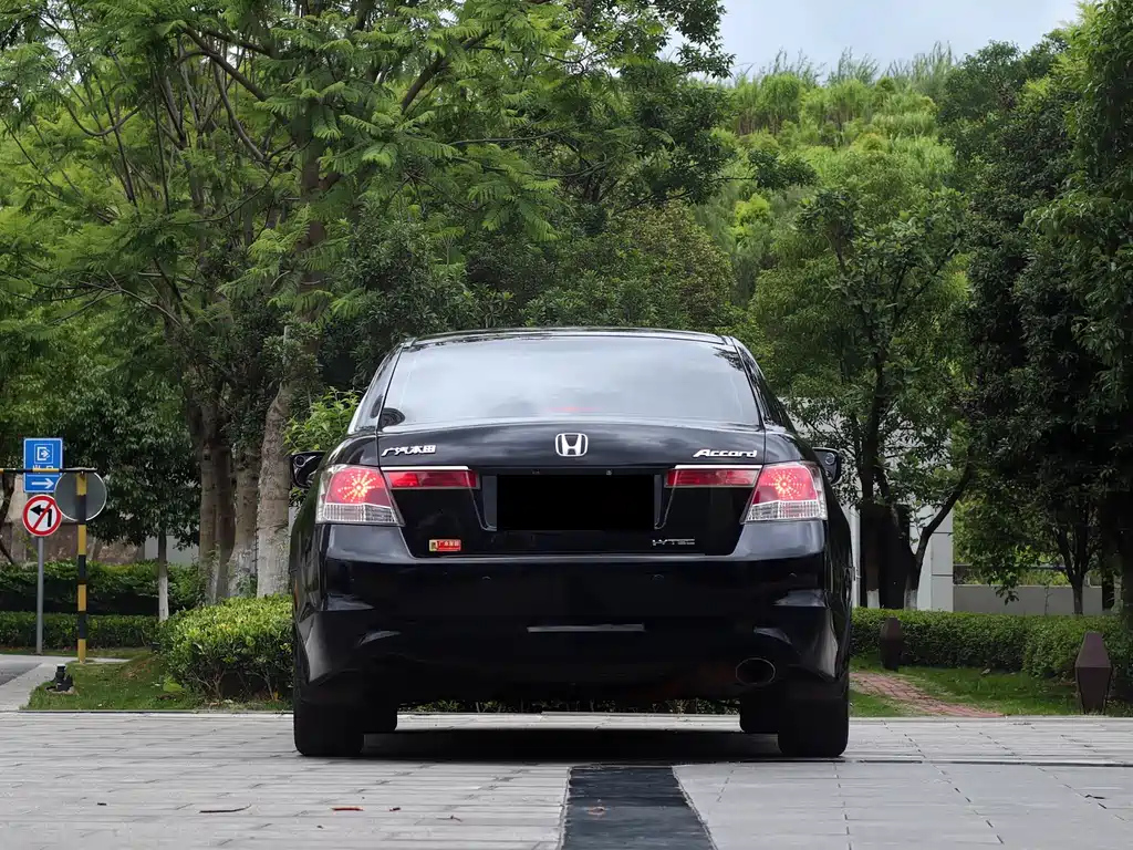 HONDA ACCORD 2010
