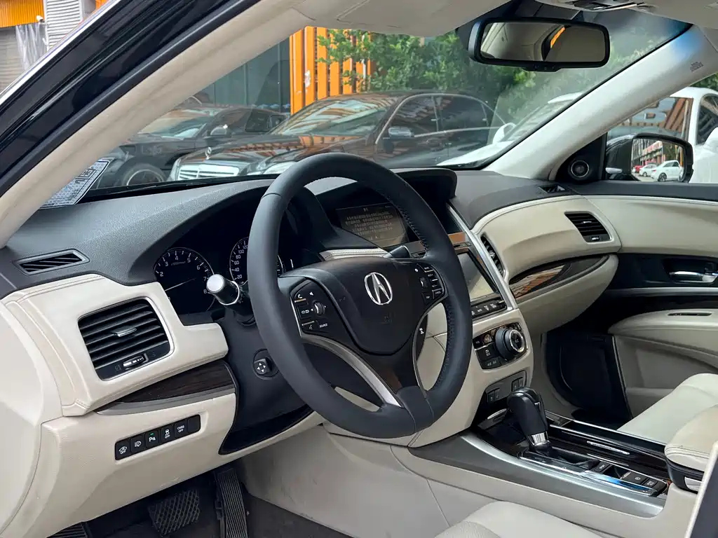 ACURA RLX 2013