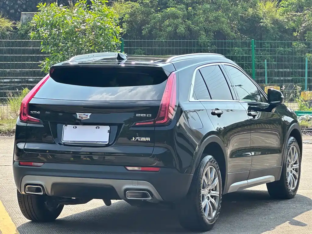CADILLAC XT4 2021