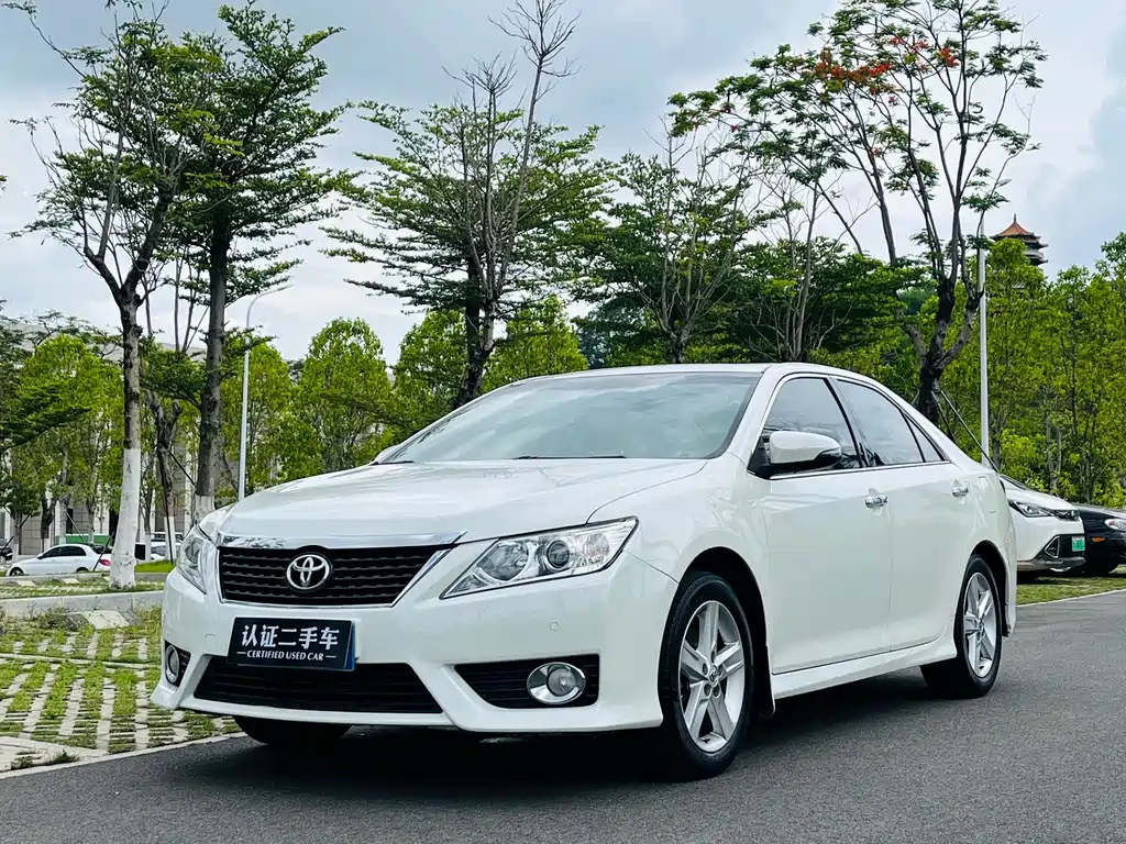 TOYOTA CAMRY 2012