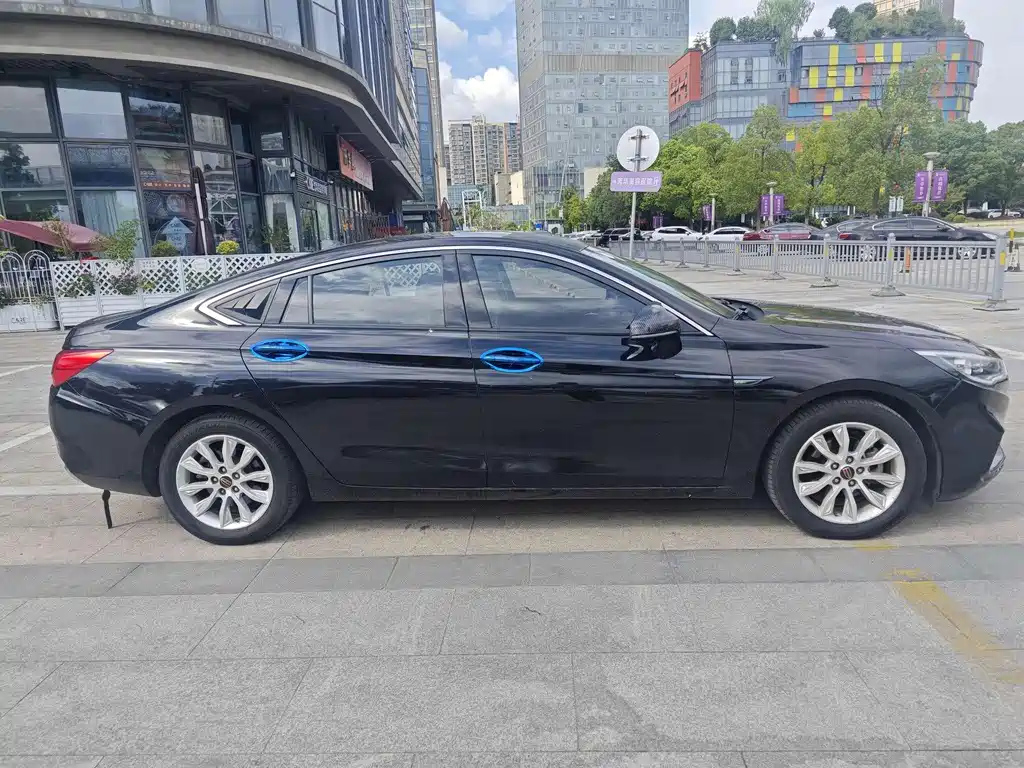 HONGQI H5 2019