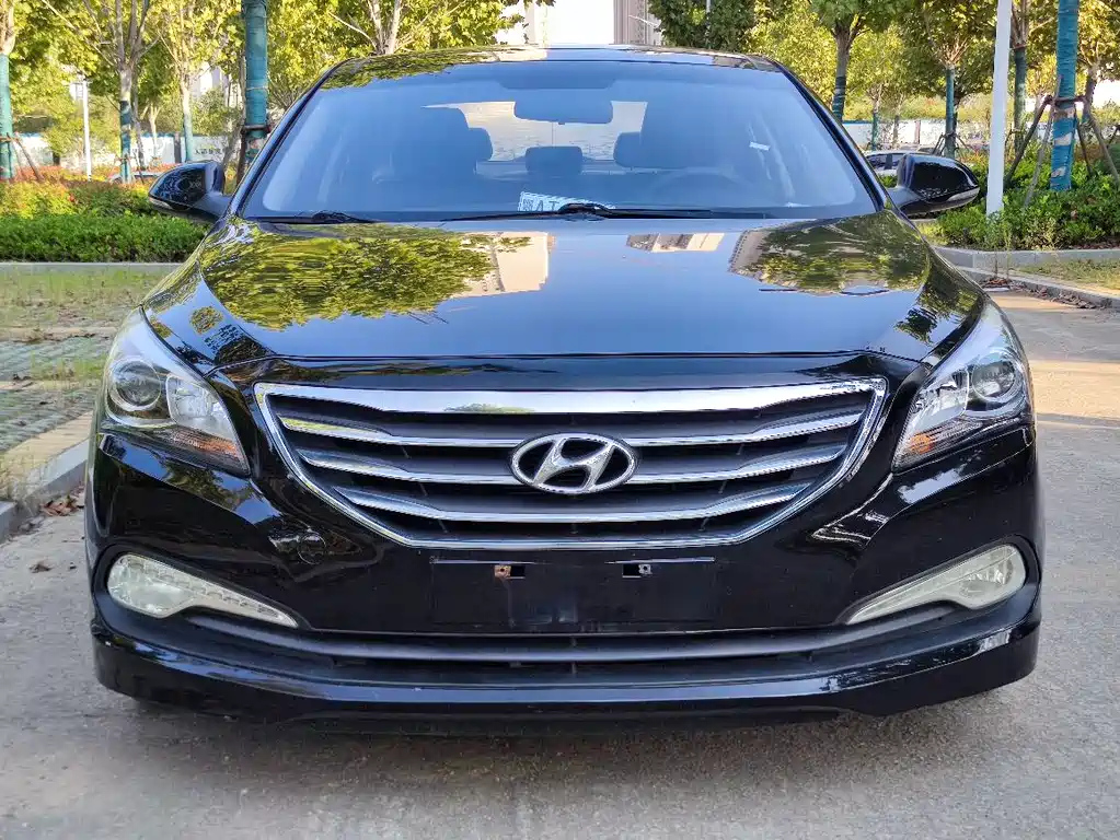 HYUNDAI MISTRA 2015
