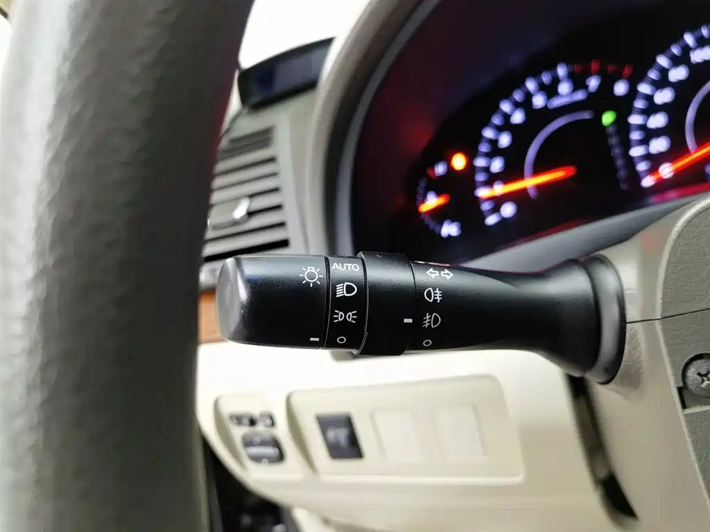 TOYOTA CAMRY 2013