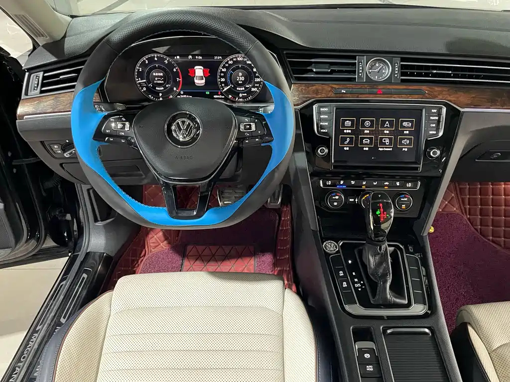 VOLKSWAGEN MAGOTAN 2018