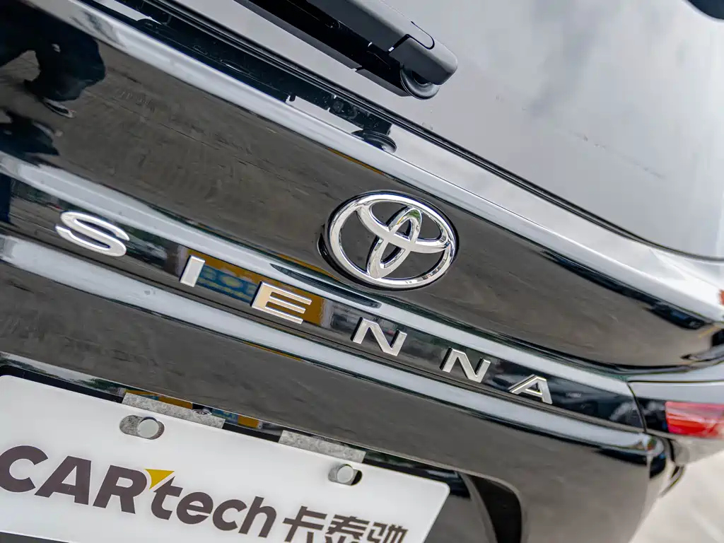 TOYOTA SIENNA SIENNA 2024