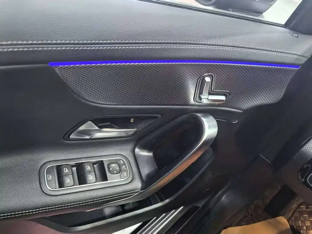 MERCEDES BENZ A-CLASS 2019