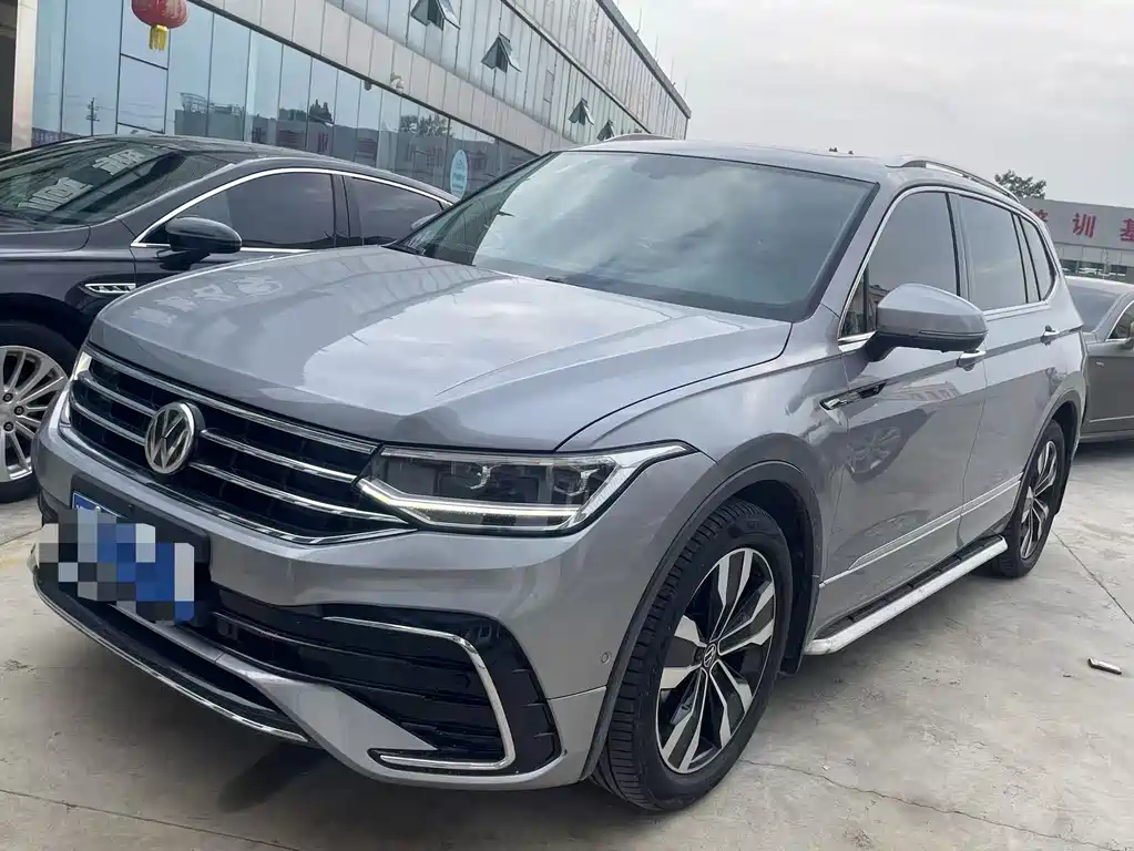 VOLKSWAGEN TIGUAN L 2022