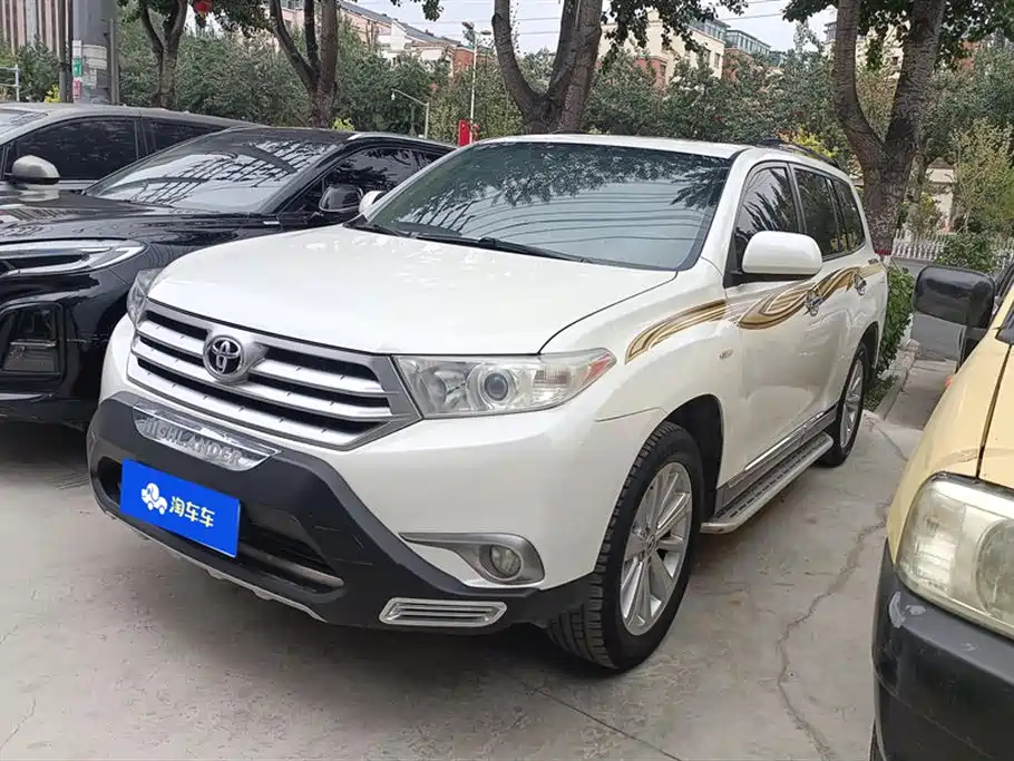 TOYOTA HIGHLANDER 2012