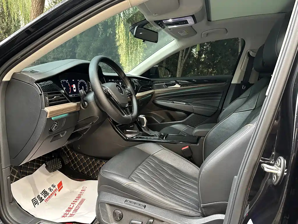 VOLKSWAGEN PASSAT 2021