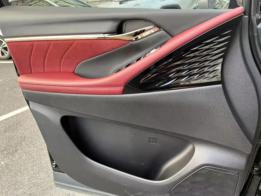 TRUMPCHI M8 2024