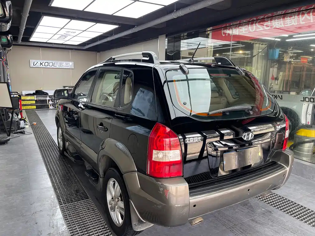 HYUNDAI TUCSON 2010