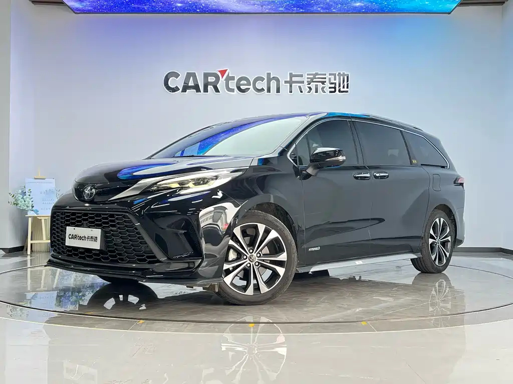 TOYOTA GRANVIA 2023
