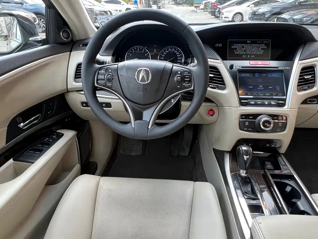 ACURA RLX 2013