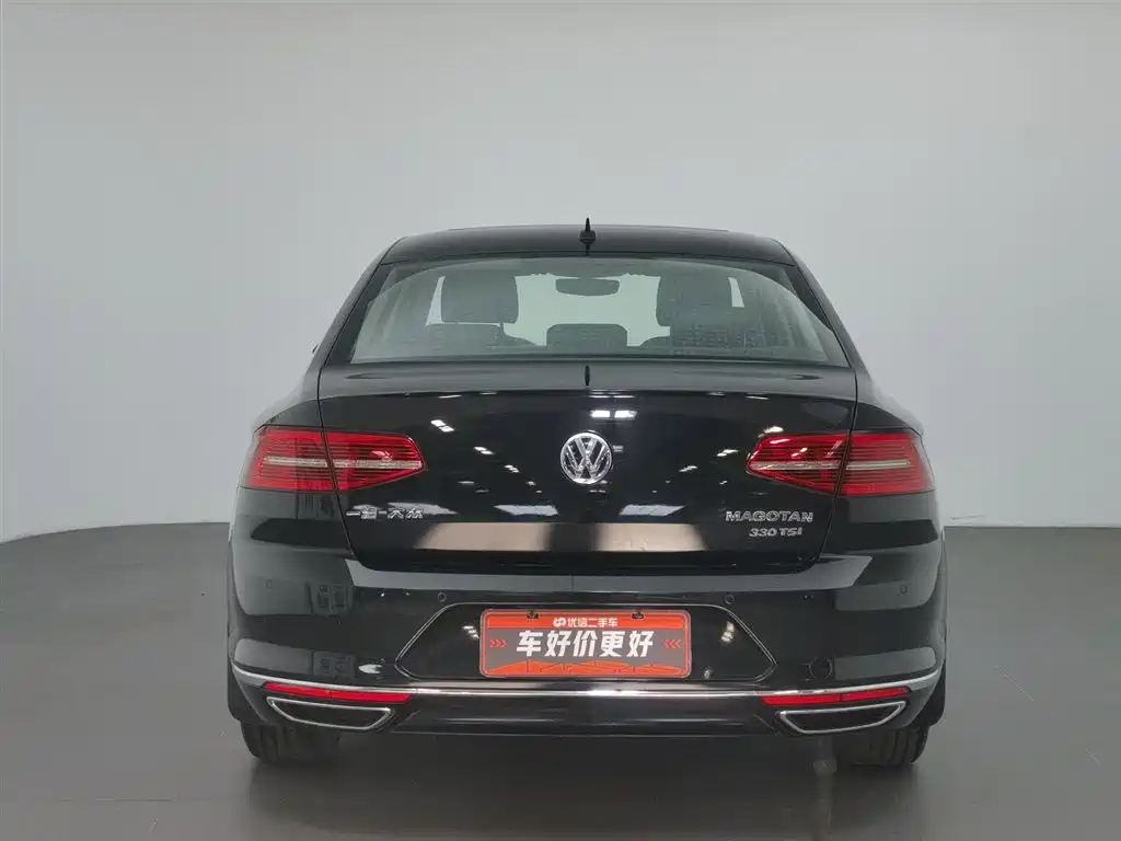 VOLKSWAGEN MAGOTAN 2019