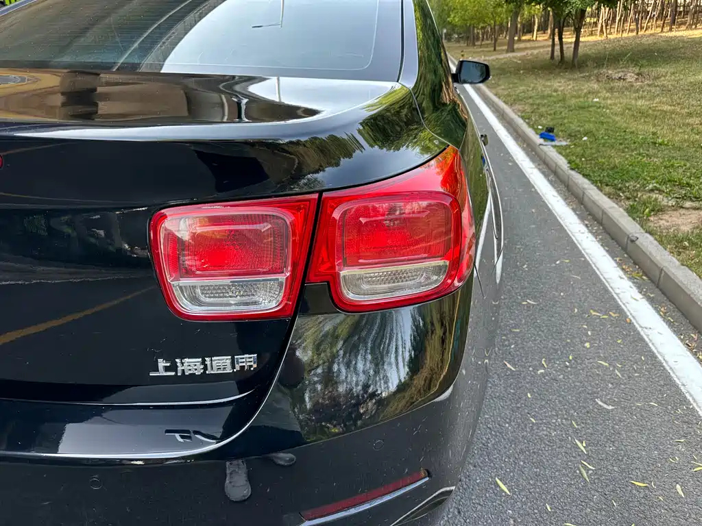 CHEVROLET MALIBU 2012