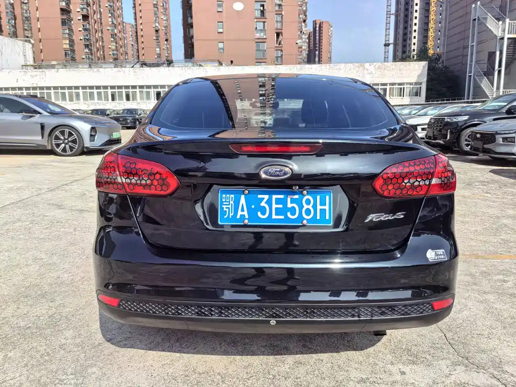 FORD FOCUS 2015