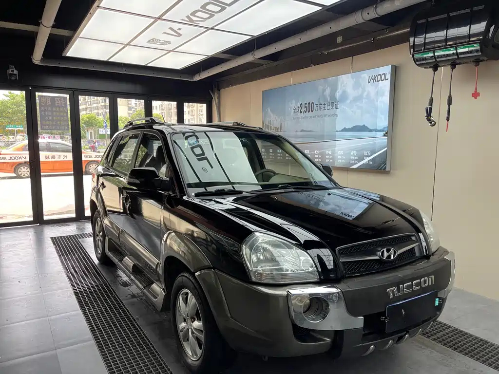 HYUNDAI TUCSON 2010