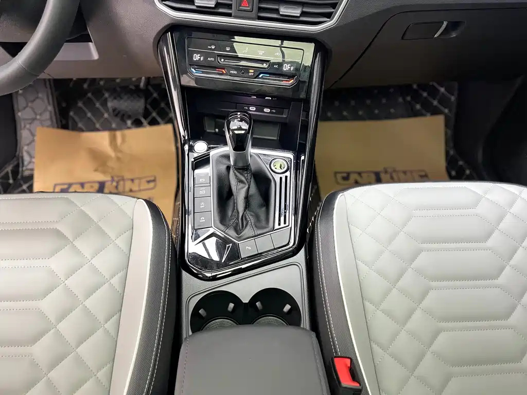 VOLKSWAGEN TAYRON 2023