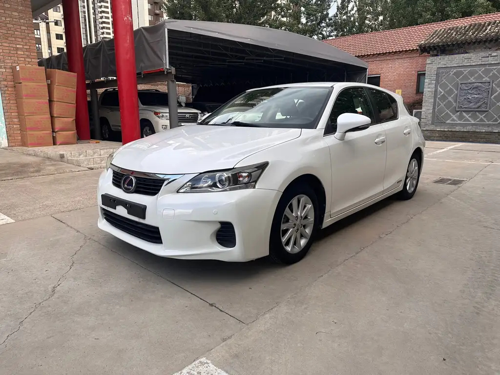 LEXUS CT