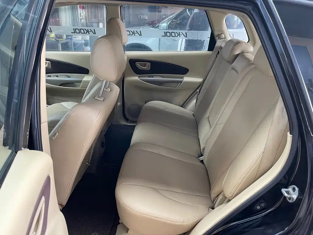 HYUNDAI TUCSON 2010
